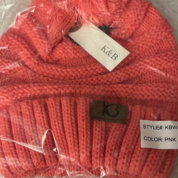 Chunk Pom Pom Cable Knit Ribbed Beanie - Picture 11 of 11